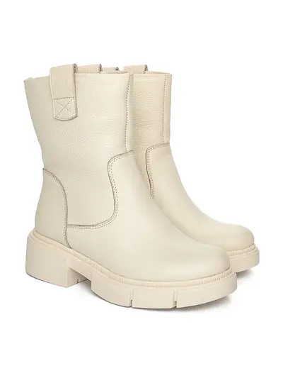 Полусапоги молочного цвета